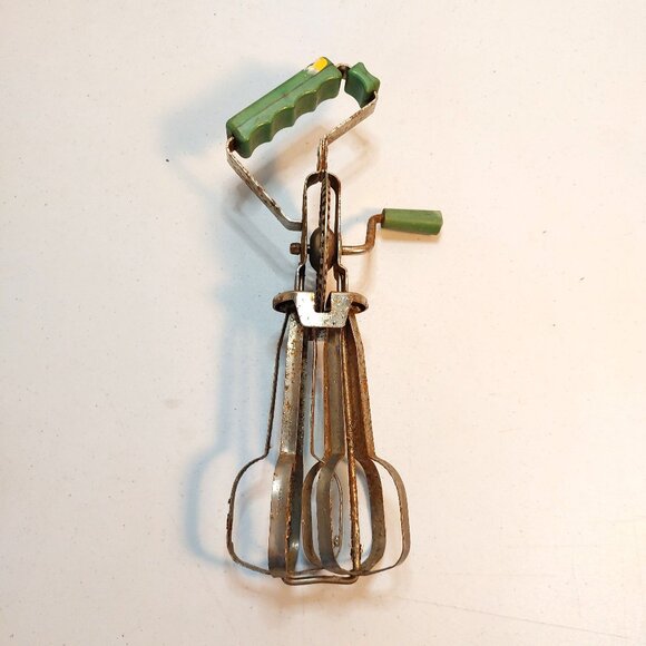 Vtg Hand Held Manual Egg Beater by RAPID - Picture 2 of 6